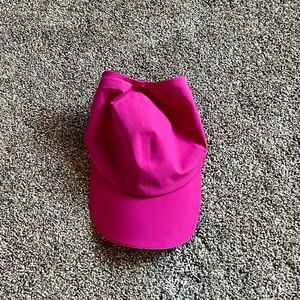 Lululemon Women’s fast and free ponytail hat